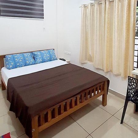 Uthram Residency Villa Kochi Eksteriør bilde