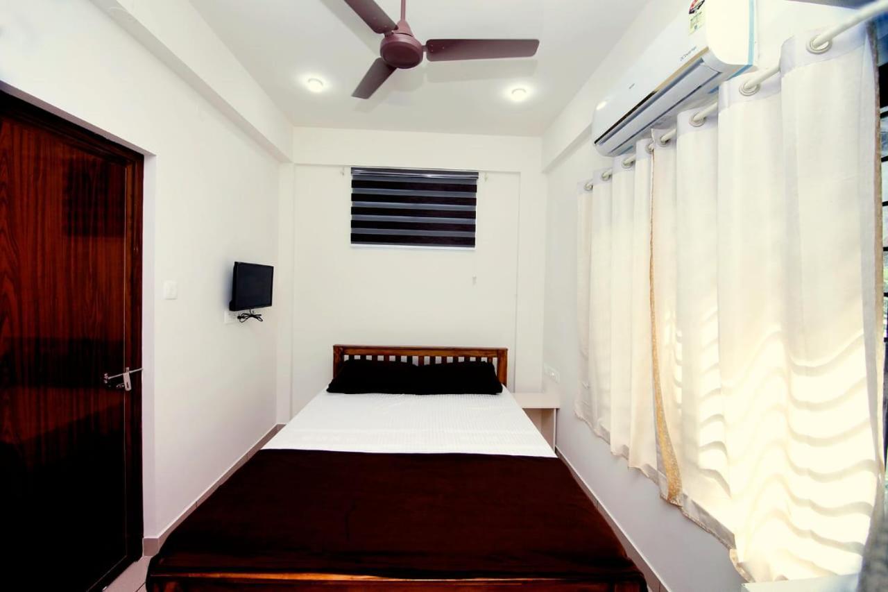 Uthram Residency Villa Kochi Eksteriør bilde